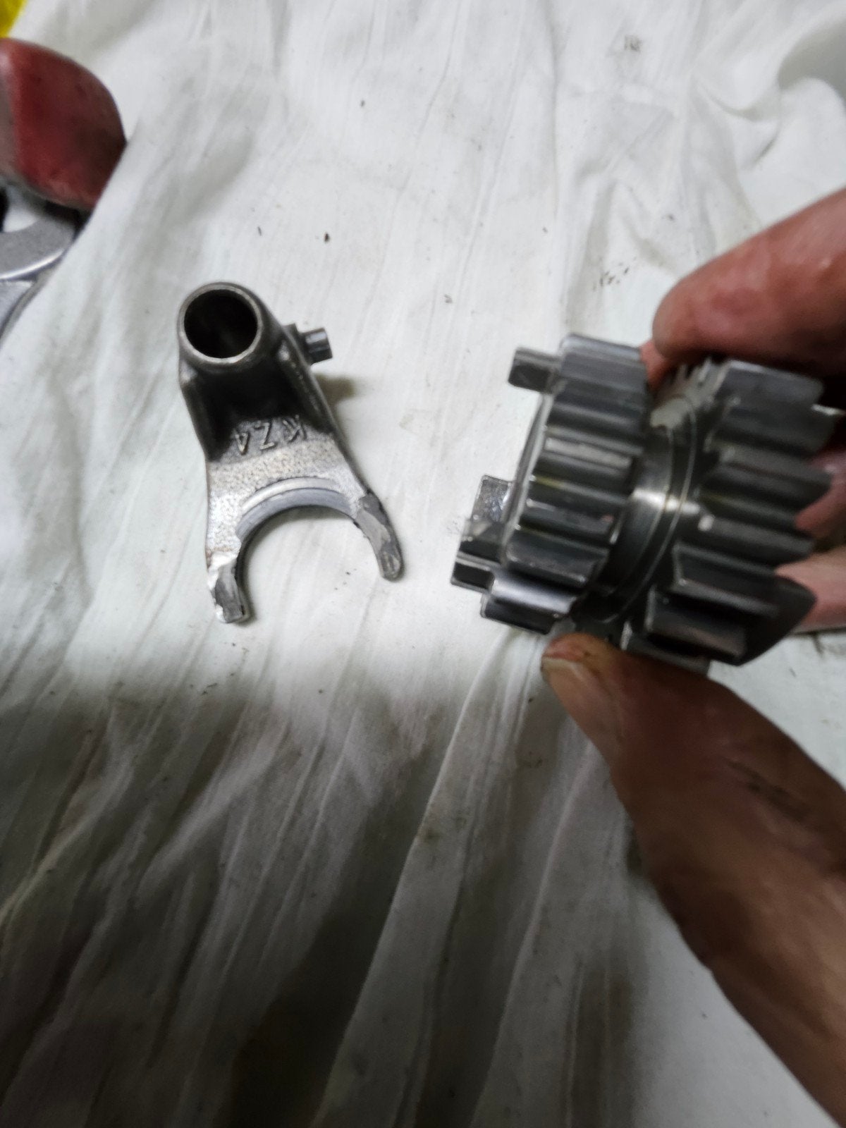 GEZOCHT Honda Cr125 Tandwiel  en C schakelfork.., Ophalen of Verzenden, Blok, Overige merken