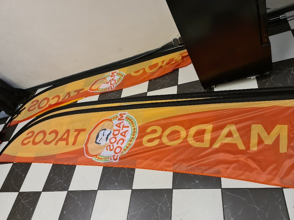 Grote Beach-Flag + grondpin, Diversen, Vlaggen en Wimpels, Ophalen, Gebruikt