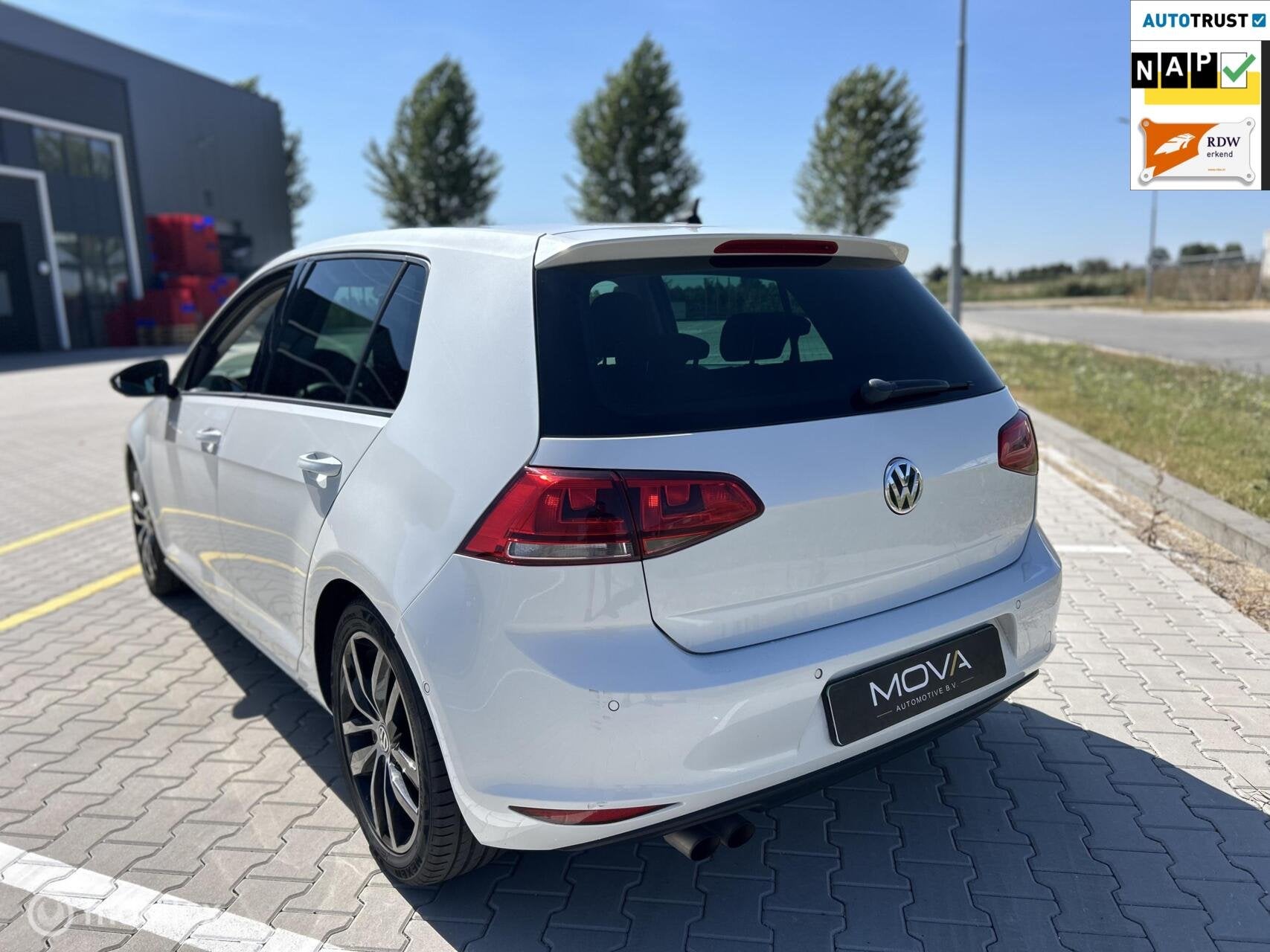 Volkswagen Golf 1.4 TSI ACT Highline|DSG|CRUISE CONTR|LEDER|, Auto's, 4 cilinders, Leder, Golf, Automatische klimaatregeling