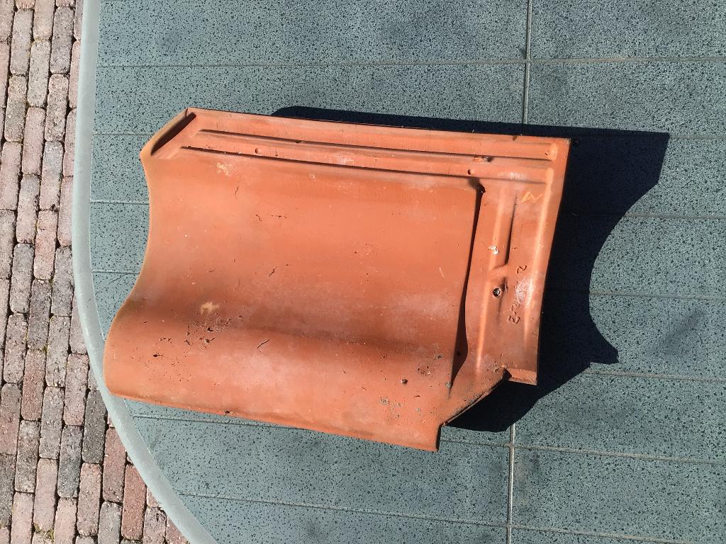 30 dakpannen Monier, Ophalen, Steen of Klei, Nieuw, Minder dan 5 m²