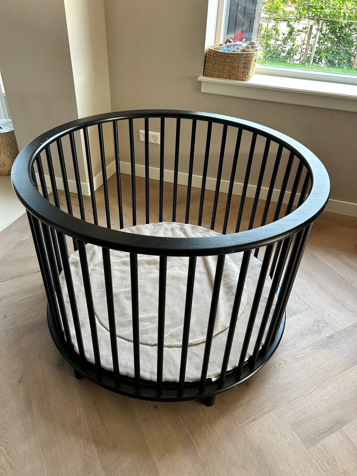 Ronde box Bopita zwart, Ophalen, Zo goed als nieuw, Rond, Boxkleed
