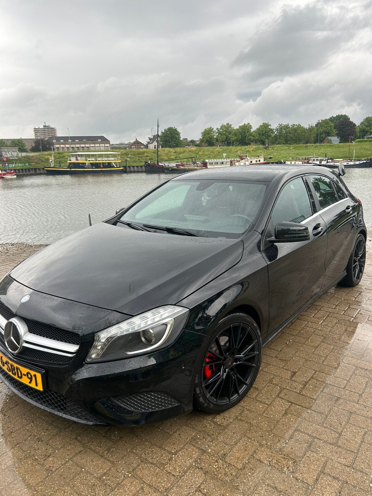 Mercedes-Benz A-Klasse A180 2013 Zwart, Voorwielaandrijving, 680 kg, 4 cilinders, Handgeschakeld