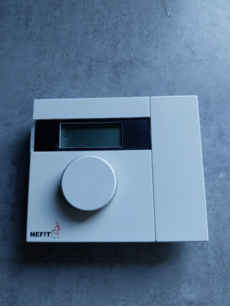 Nefit thermostaat, Doe-het-zelf en Verbouw, Thermostaat, Gebruikt, Minder dan 30 cm, Minder dan 60 cm