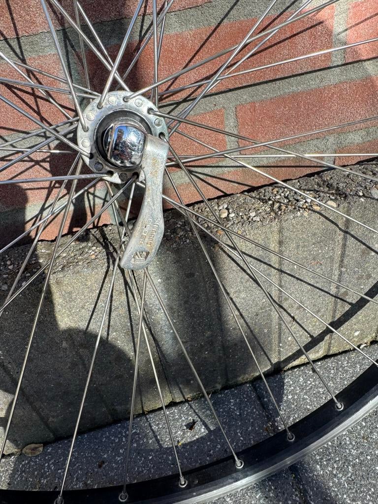 Voorwiel 28 inch 700x35cm met aluminium velg, Fietsen en Brommers, Fietsonderdelen, Wiel, Gebruikt, Ophalen of Verzenden, Aluminium