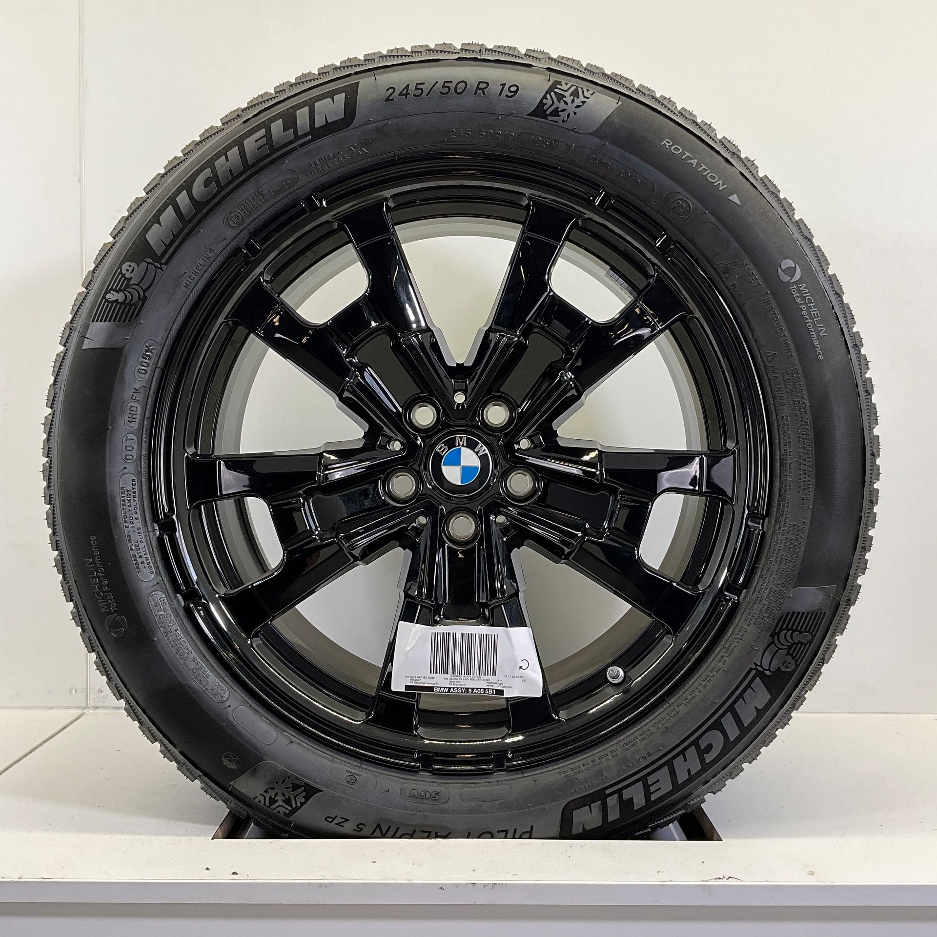NIEUW BMW X3 IX3 G08 SET VELGEN + WINTERBANDEN 19 INCH ORIG., Auto-onderdelen, Banden en Velgen, 19 inch, 245 mm, -, -