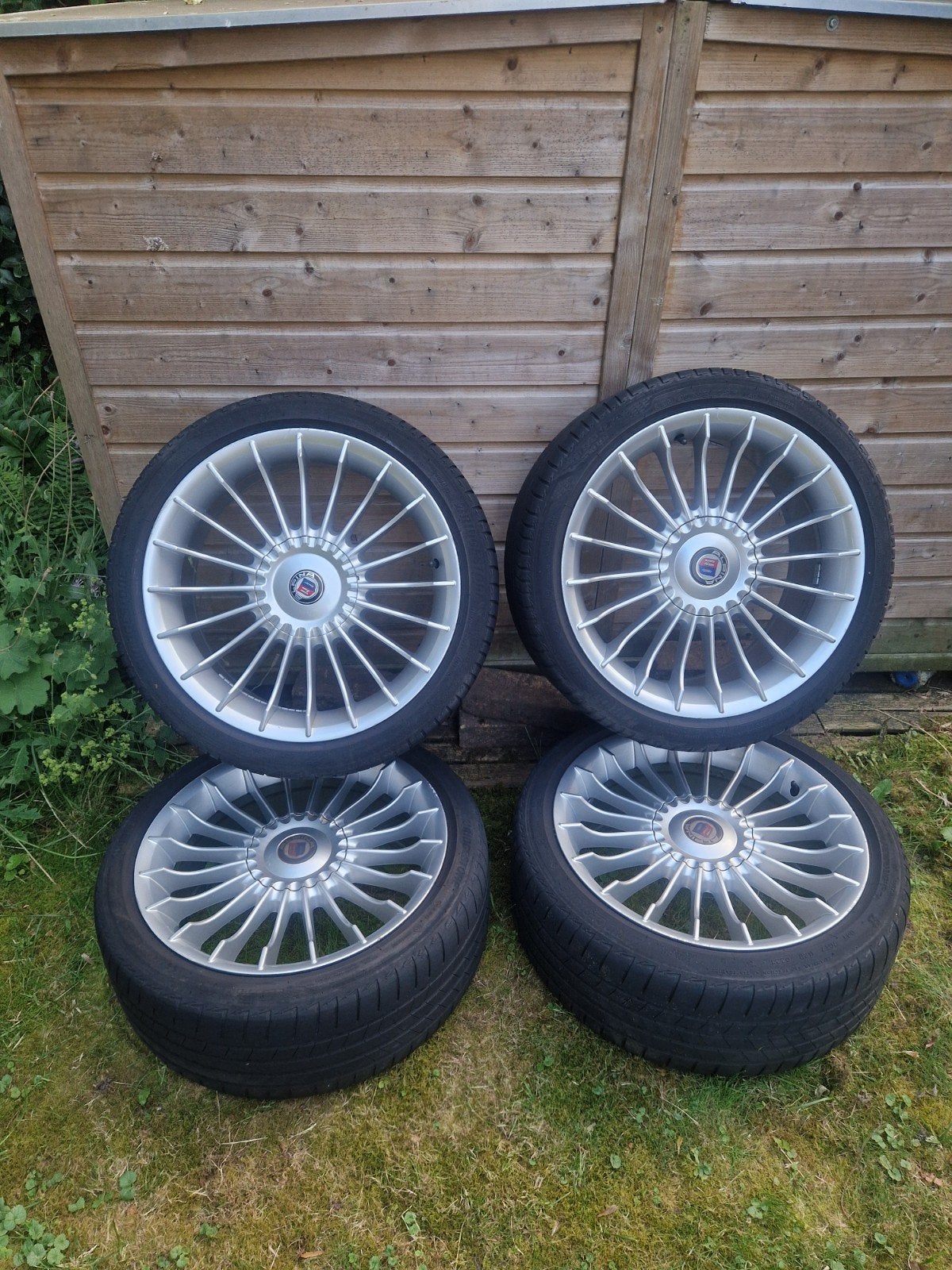 Set van 4 Alpina look velgen met zomerbanden 18 inch, Auto-onderdelen, Banden en Velgen, 18 inch, Gebruikt, Banden en Velgen, Ophalen of Verzenden