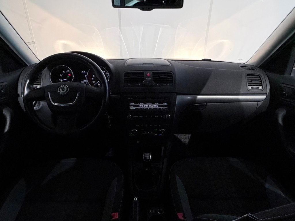 Skoda Yeti 1.4 TSI Comfort /Clima/Cruise/PDC/Stoelverw/Trekh, Auto's, Skoda, Voorwielaandrijving, Euro 5, Gebruikt, 680 kg