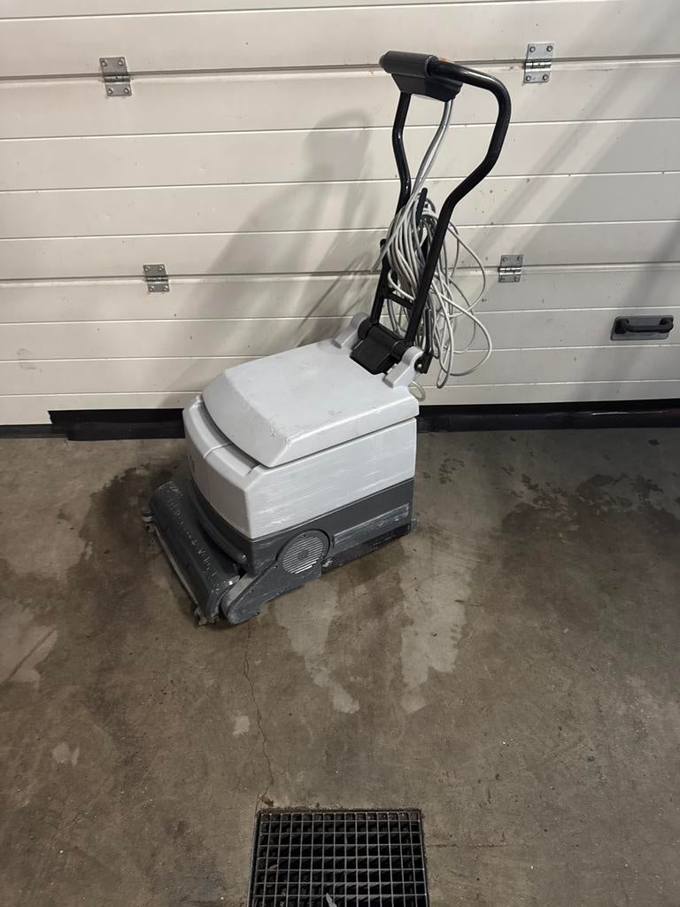 Professionele schrobmachine - Gebruikt, Ophalen of Verzenden, Gebruikt, Schrobmachine