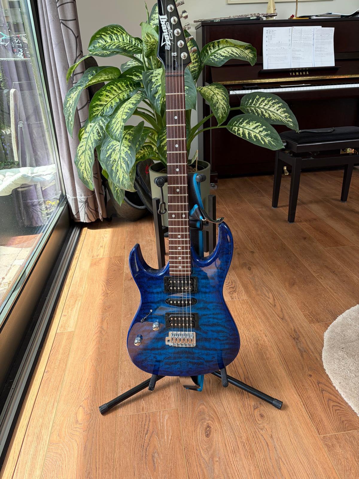 Electrische gitaar van Ibanez linkshandig, Ophalen, Zo goed als nieuw, Solid body, Ibanez
