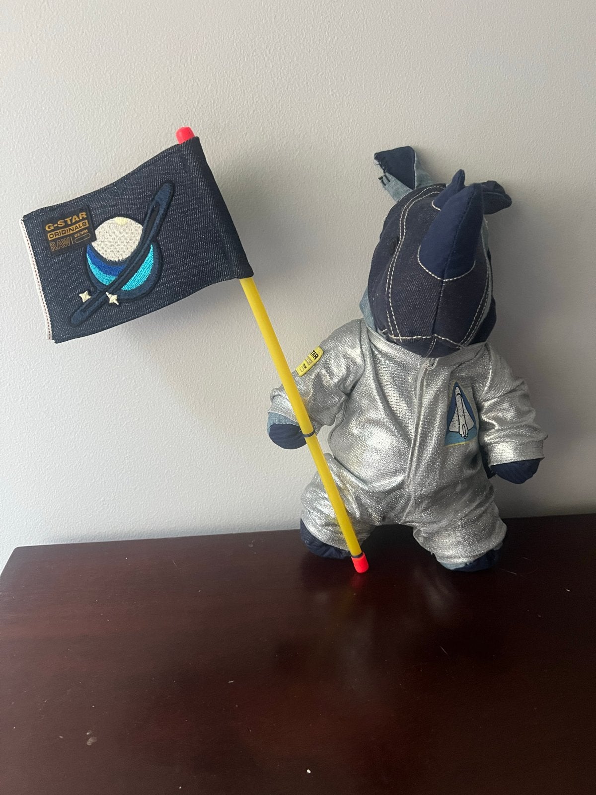 G-Star G-no astronaut neushoorn knuffel met vlag, Ophalen, Overige merken, Overige karakters, Overige typen
