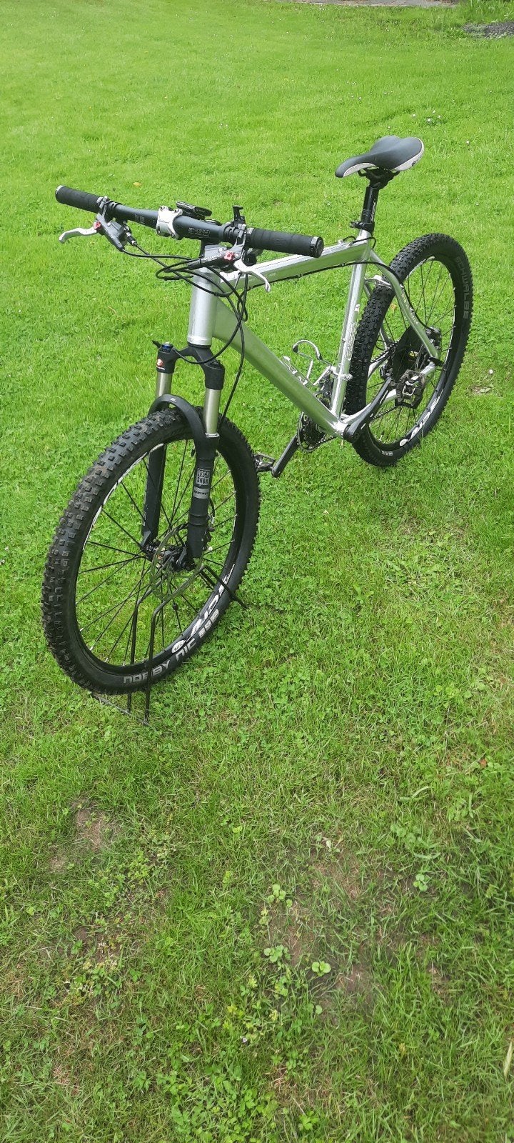 Merida MTB XC Series met Rock Shox voorvork en carbon cranks, Ophalen of Verzenden, Zo goed als nieuw, Merida