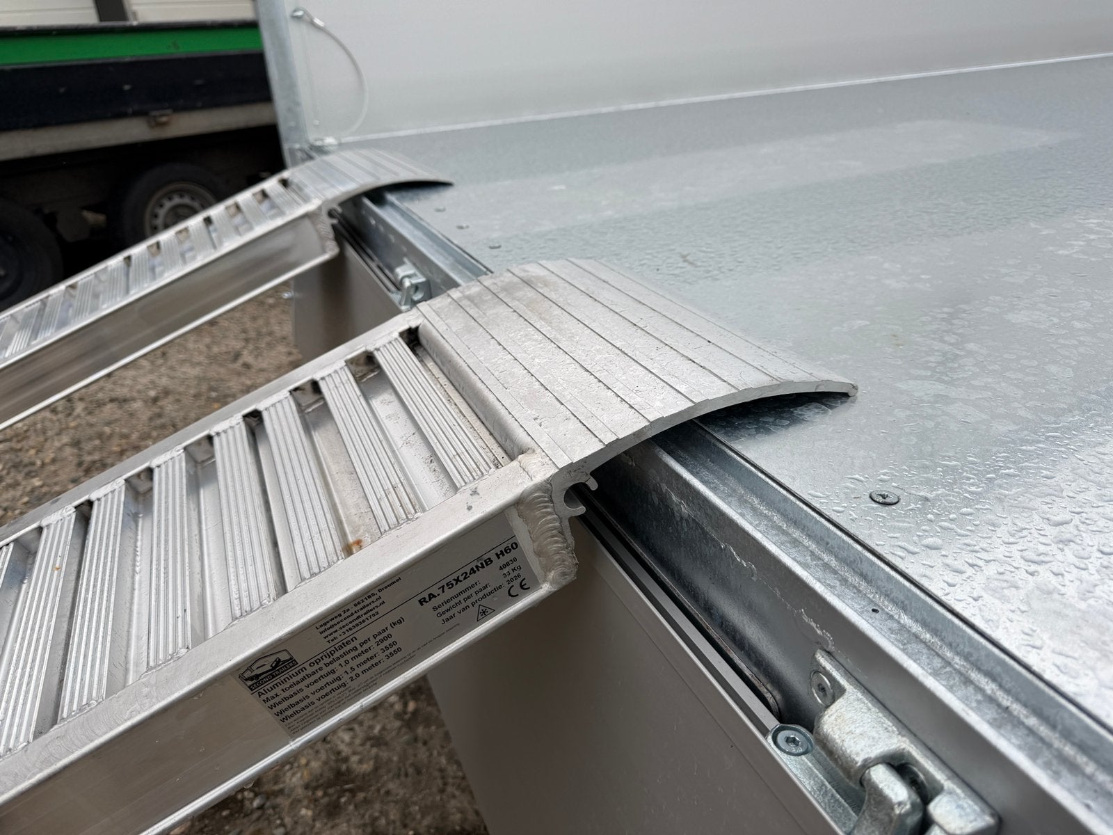 Set Aluminium oprijplaten met opleg lip 3500kg 240cm, Auto diversen, Ophalen, Nieuw