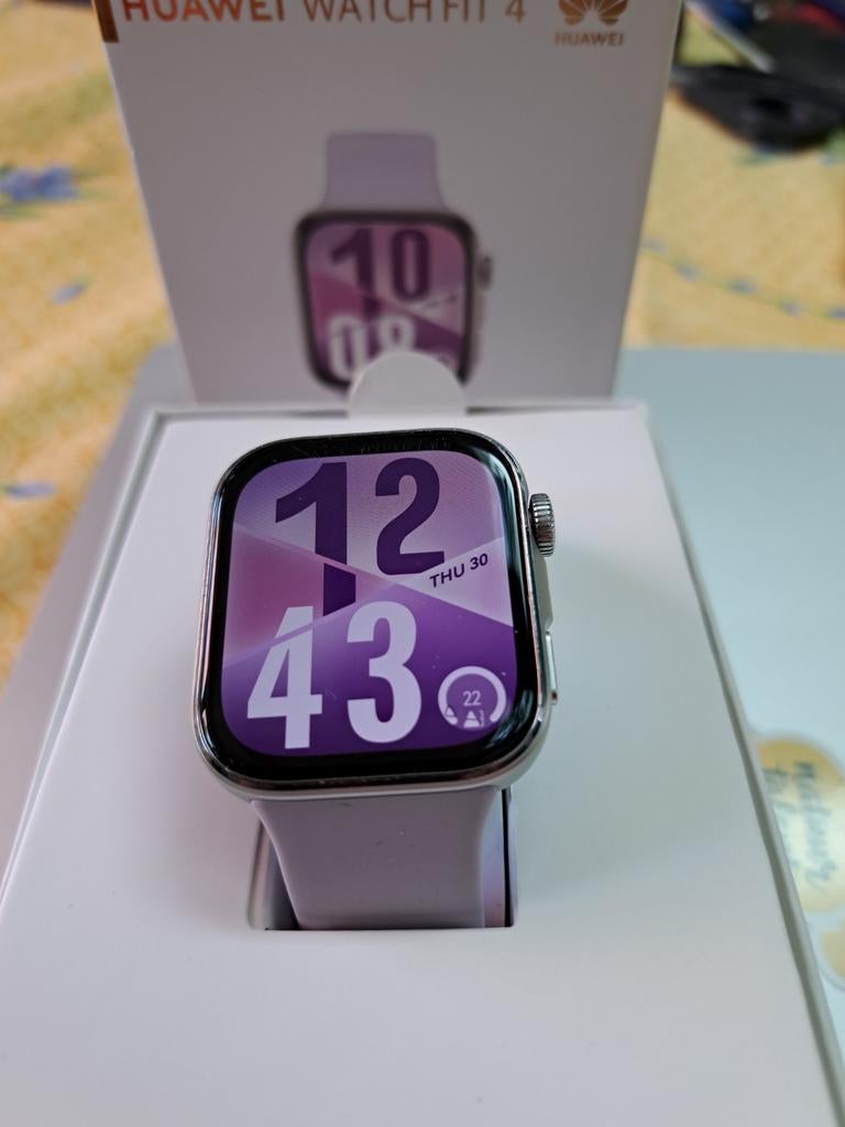 Huawei Watch Fit 4 Smartwatch - Zo goed als nieuw + 3 bandje, Sieraden, Tassen en Uiterlijk, Smartwatches, Ophalen of Verzenden