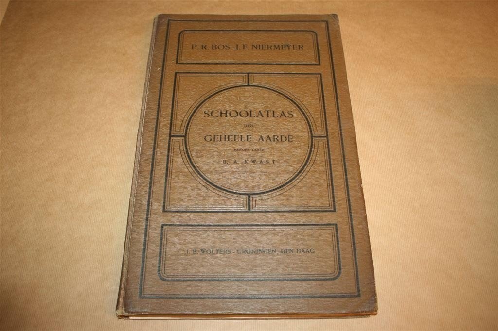 Schoolatlas der Geheele Aarde — Antiek, Bos, 30e dr. 1925, Boeken, Gelezen, Ophalen of Verzenden, Landkaart, 1800 tot 2000
