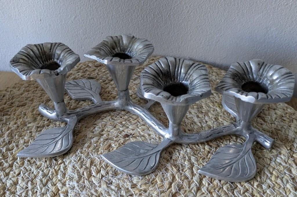 Vintage metalen kandelaars bloemen Morning Glory, Gebruikt, Ophalen of Verzenden, Metaal, Kandelaar