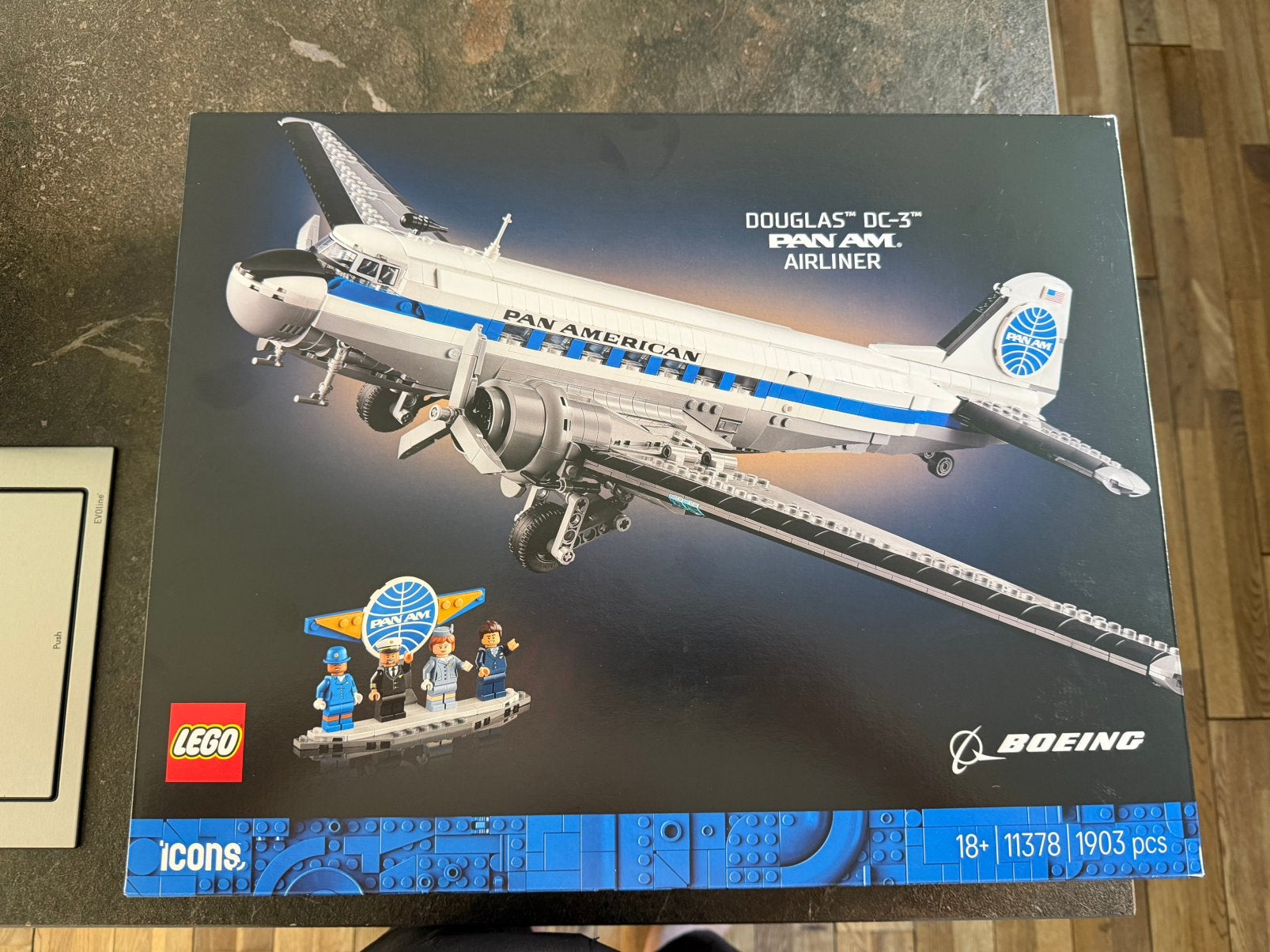 Lego 11378 Douglas DC-3 Pan-Am airliner, Hobby en Vrije tijd, Modelbouw | Vliegtuigen en Helikopters, Ophalen, Zo goed als nieuw