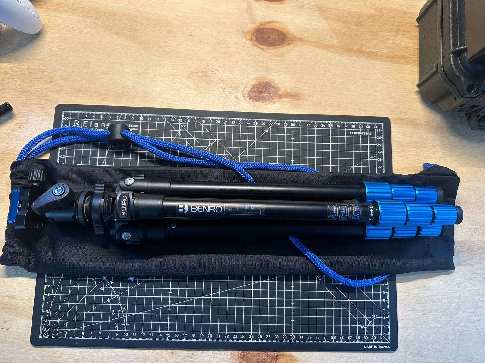 Benro Slim Statief, Ophalen of Verzenden, Zo goed als nieuw, Minder dan 150 cm, Driepoot
