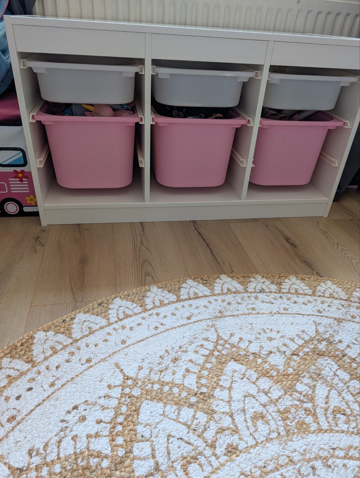 IKEA Trofast kast met roze en witte bakken, Ophalen, Gebruikt