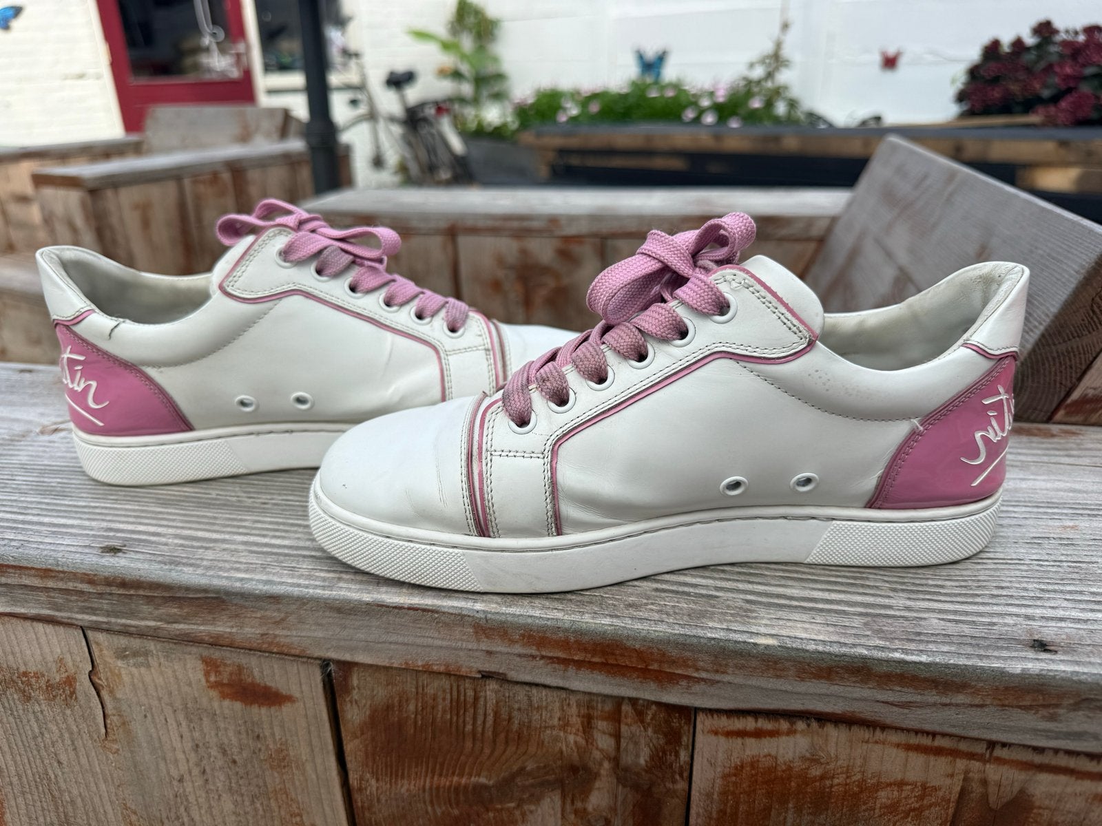 Christian Louboutin Sneakers - Maat 38.5, Wit, Ophalen of Verzenden, Sneakers of Gympen, Gedragen