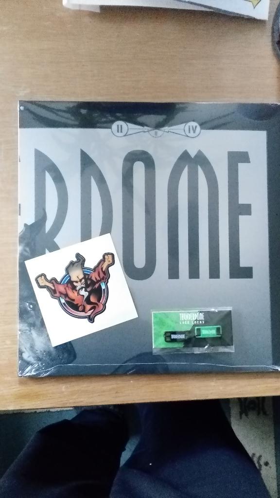 thunderdome vinyl II van IV met lace locks en sticker sealed, Inclusief binnenhoes, 2020 tot heden, Ophalen of Verzenden, 12 inch