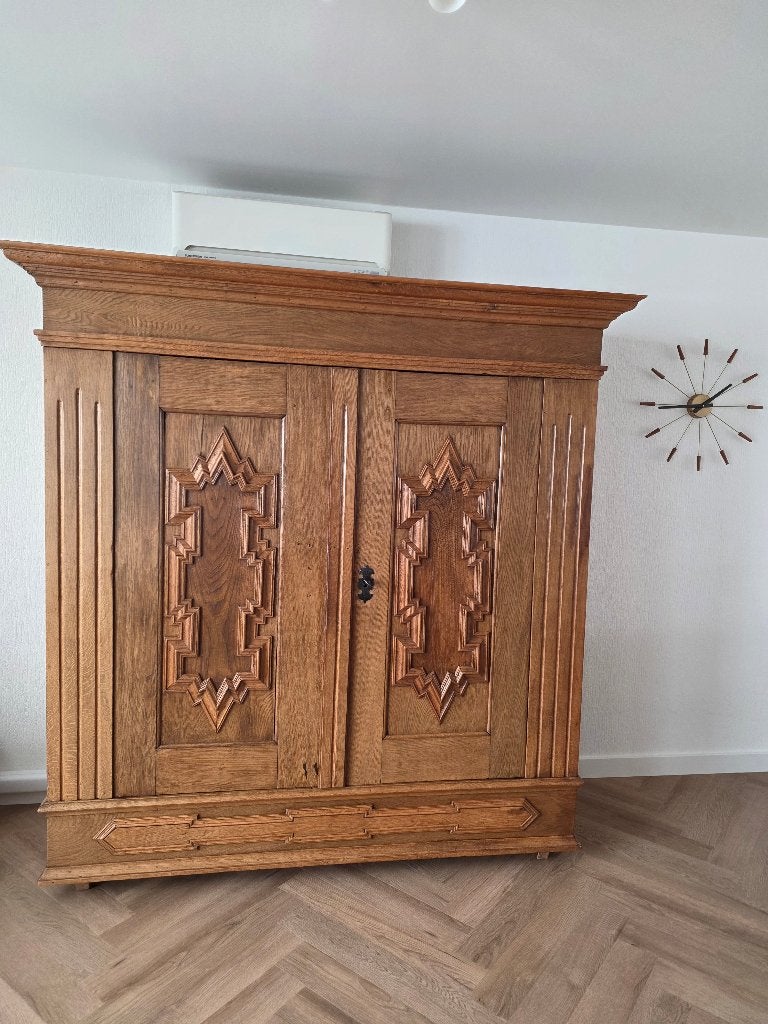 Antieke kast, Antiek en Kunst, Ophalen