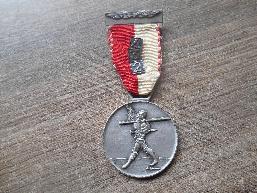 Medaille 2 daagse mars Bern Zwitserland IML 1 t/m 4, Postzegels en Munten, Penningen en Medailles, Ophalen of Verzenden, Overige materialen