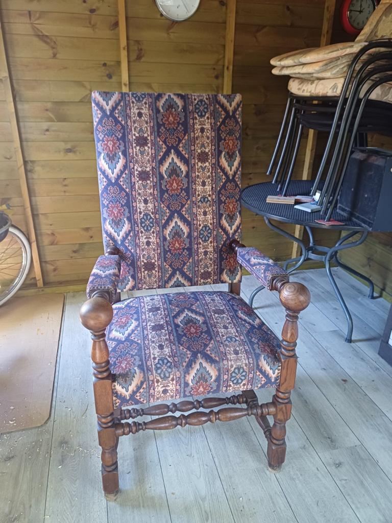 Antieke bureaustoel met sierlijke bekleding, Antiek en Kunst, Antiek | Meubels | Stoelen en Banken, Ophalen