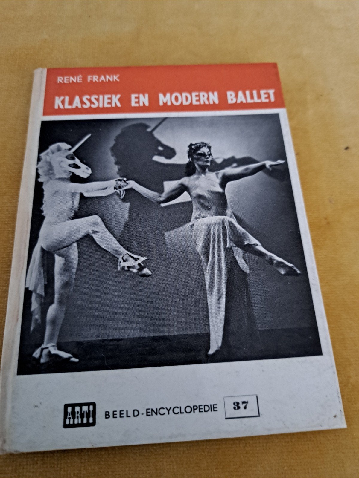 Klassiek en Modern Ballet - René Frank (Boek), Ophalen of Verzenden, Gelezen, René Frank, Nederland