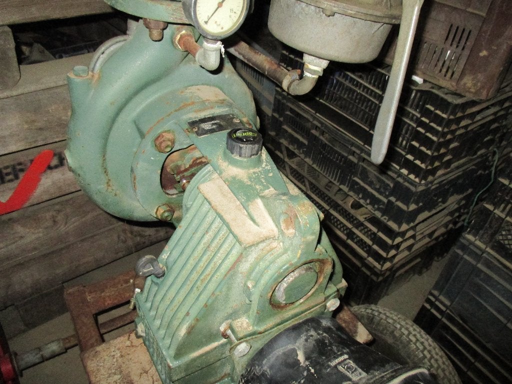 waterpompen  op driepunt, Ophalen, Zo goed als nieuw, Beregeningspomp