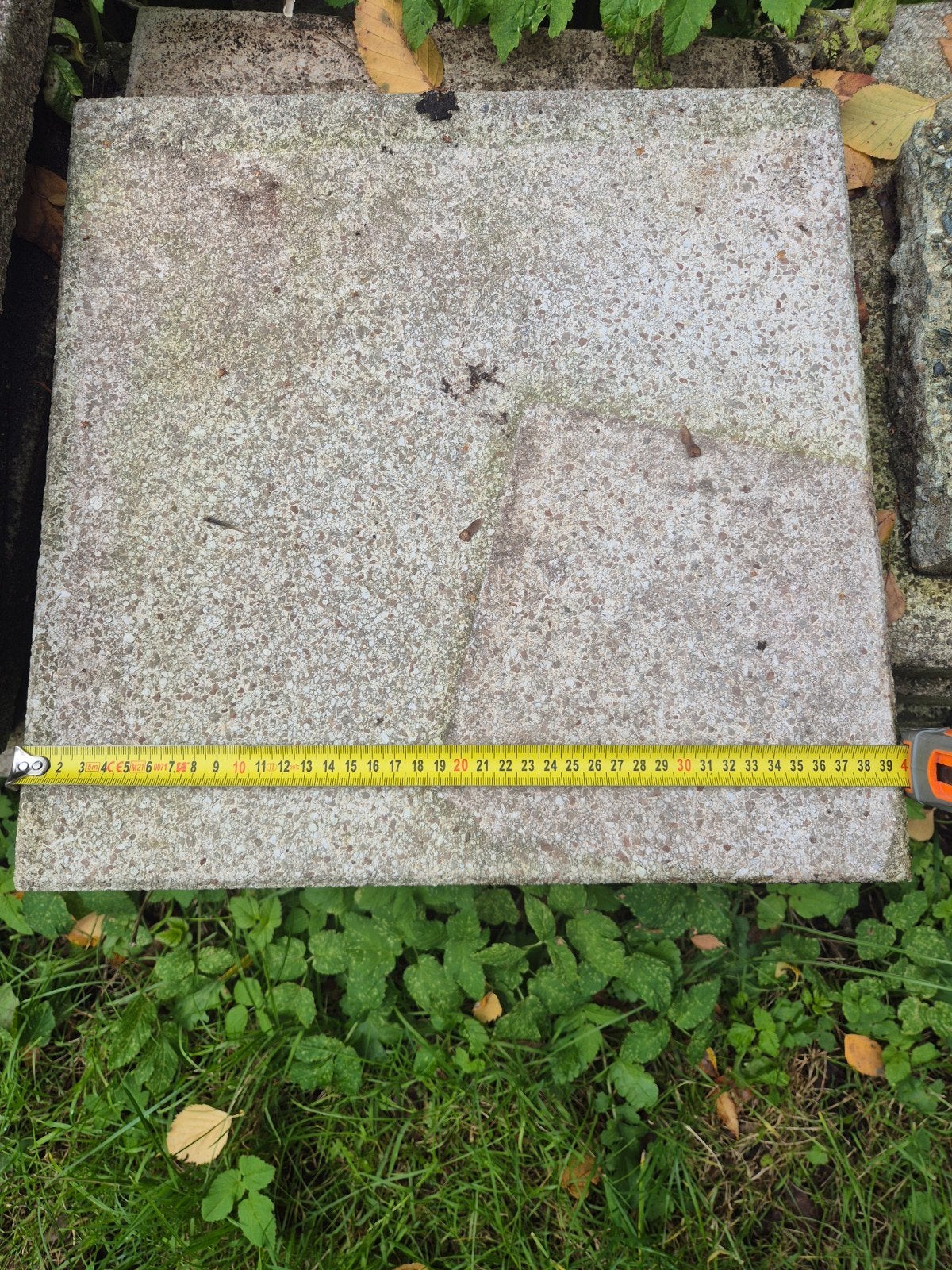 Gratis af te halen: Terrastegels 40x40cm en 30x30cm, Ophalen, Gebruikt, 10 m² of meer, Beton