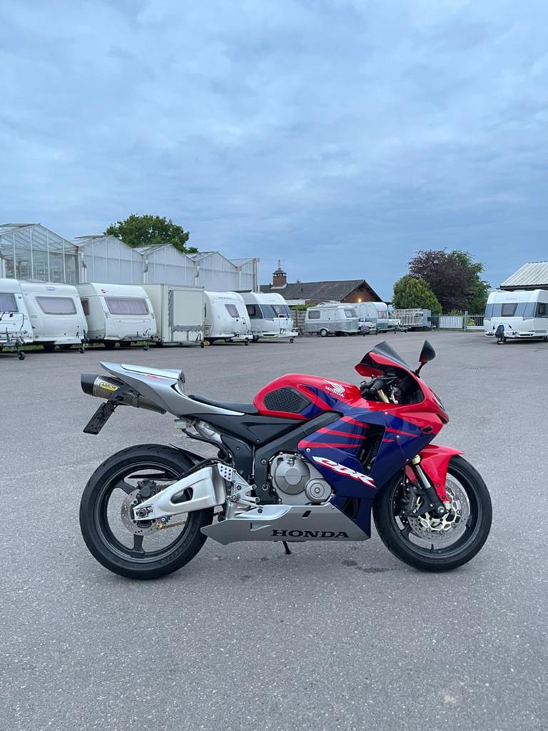 Honda CBR600RR 2005 - PC37, Sportuitlaat, Occasion, 4 cilinders, Motorrijbewijs A
