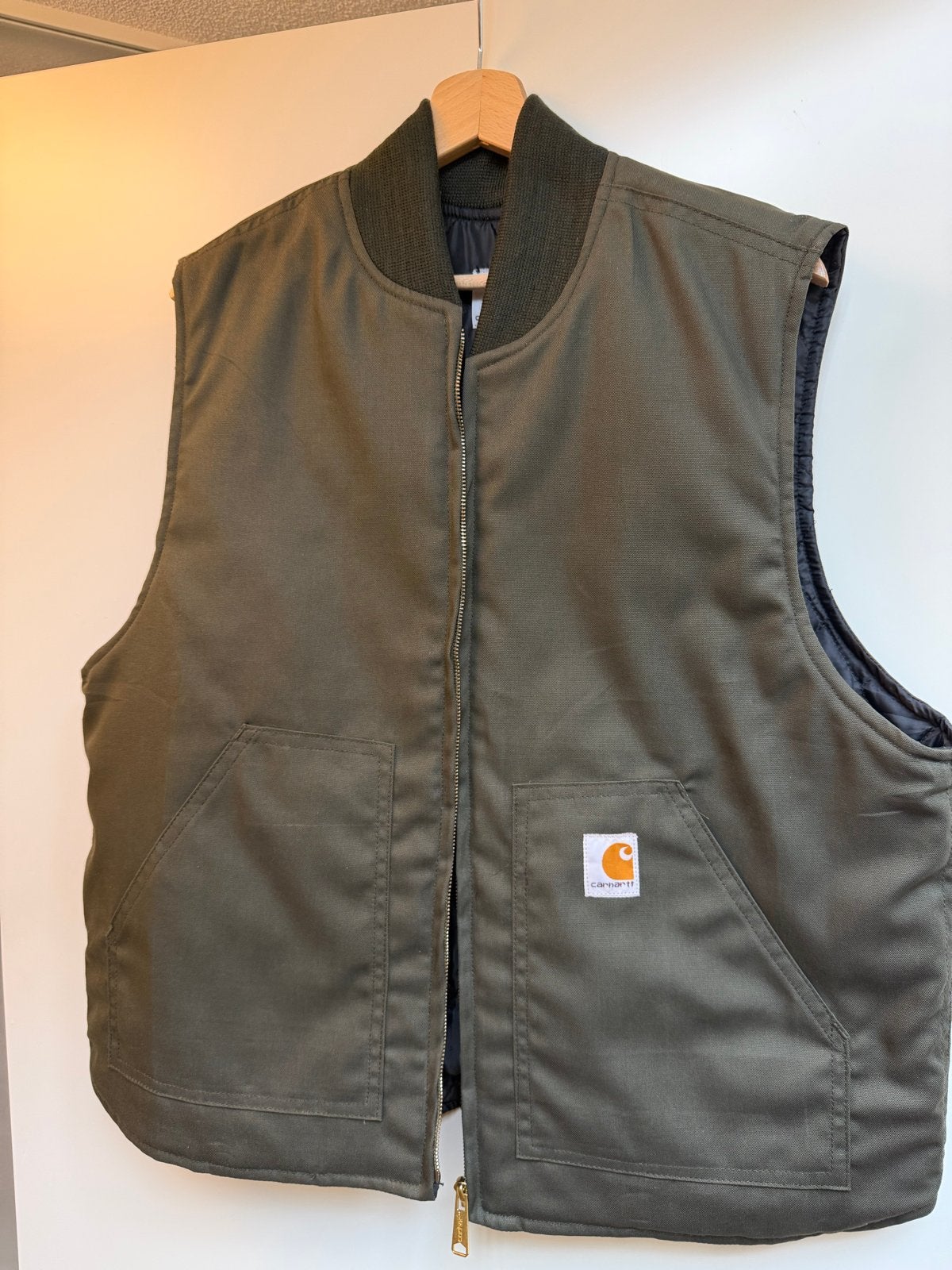Carhartt WIP Insulated Detroit Vest - Forest Green - Maat M, Kleding | Heren, Bodywarmers, Ophalen of Verzenden, Zo goed als nieuw