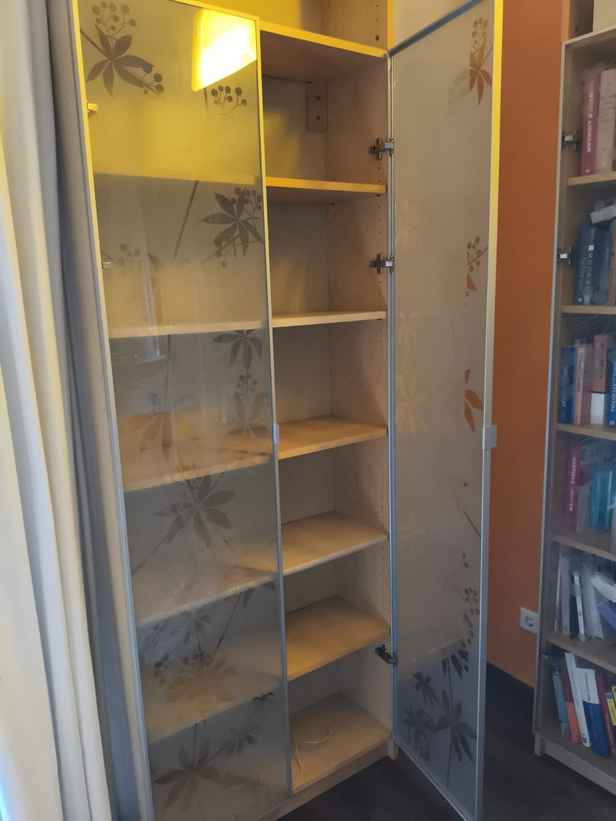 Beuken kleur Billy kast met glazen deuren 2m hoog 80 breed, Ophalen, Gebruikt