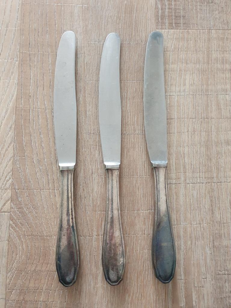 3 prachtige & scherpe antieke verzilverde messen ca, Antiek en Kunst, Antiek | Bestek, Ophalen of Verzenden