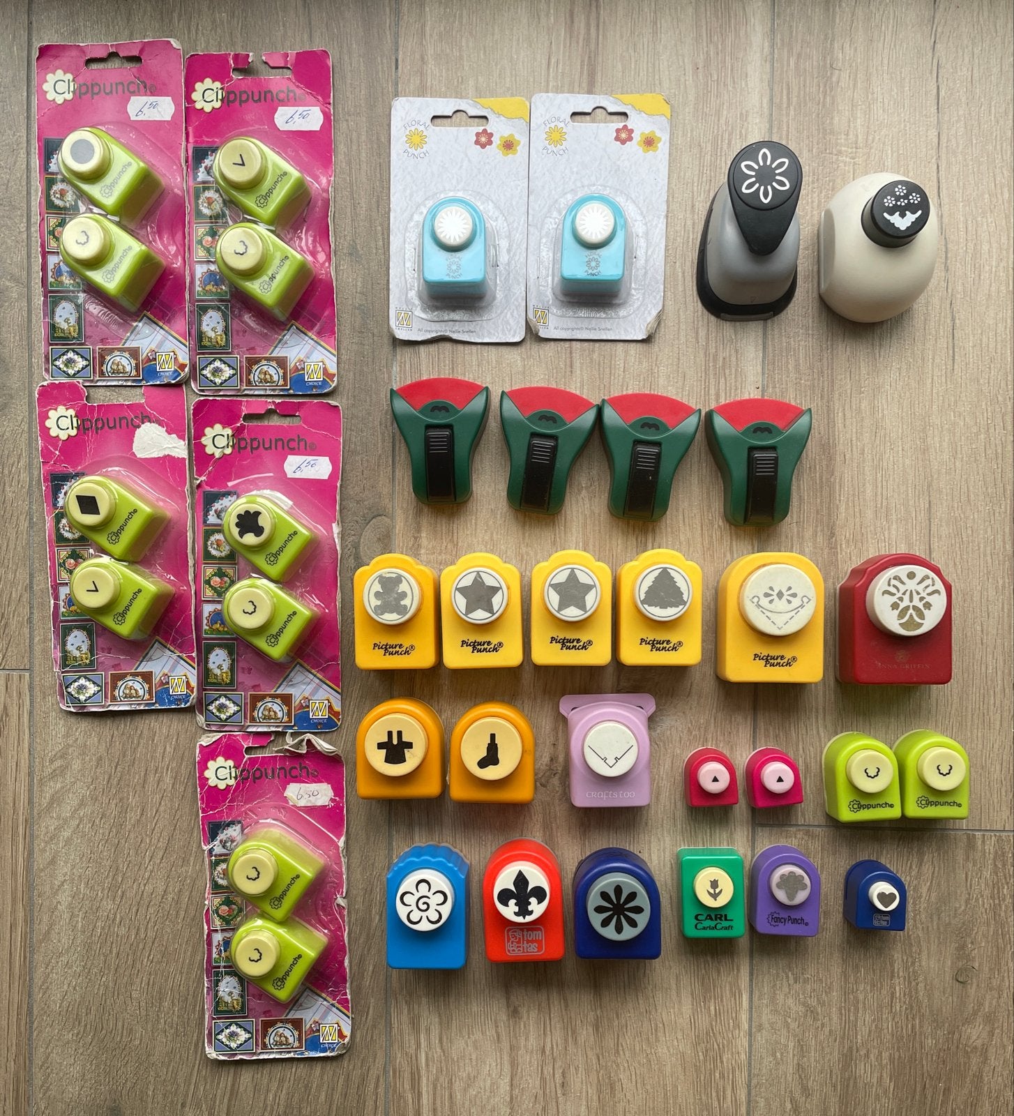 Grote collectie ponsen voor knutselprojecten, Gebruikt, Geschikt voor karton, Gereedschap of Toebehoren, Meerkleurig