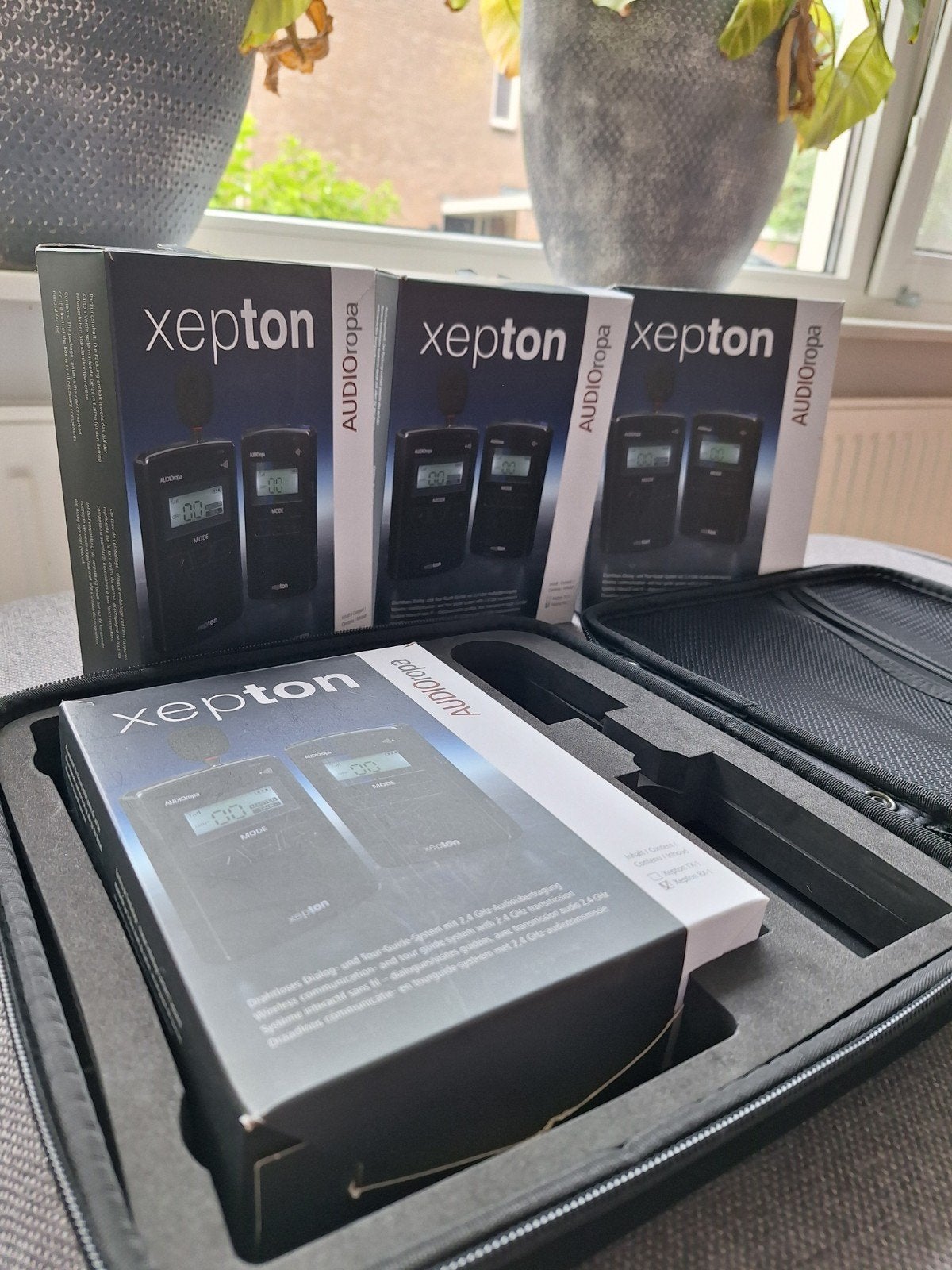 Xepton audioropa ontvangers, Ophalen