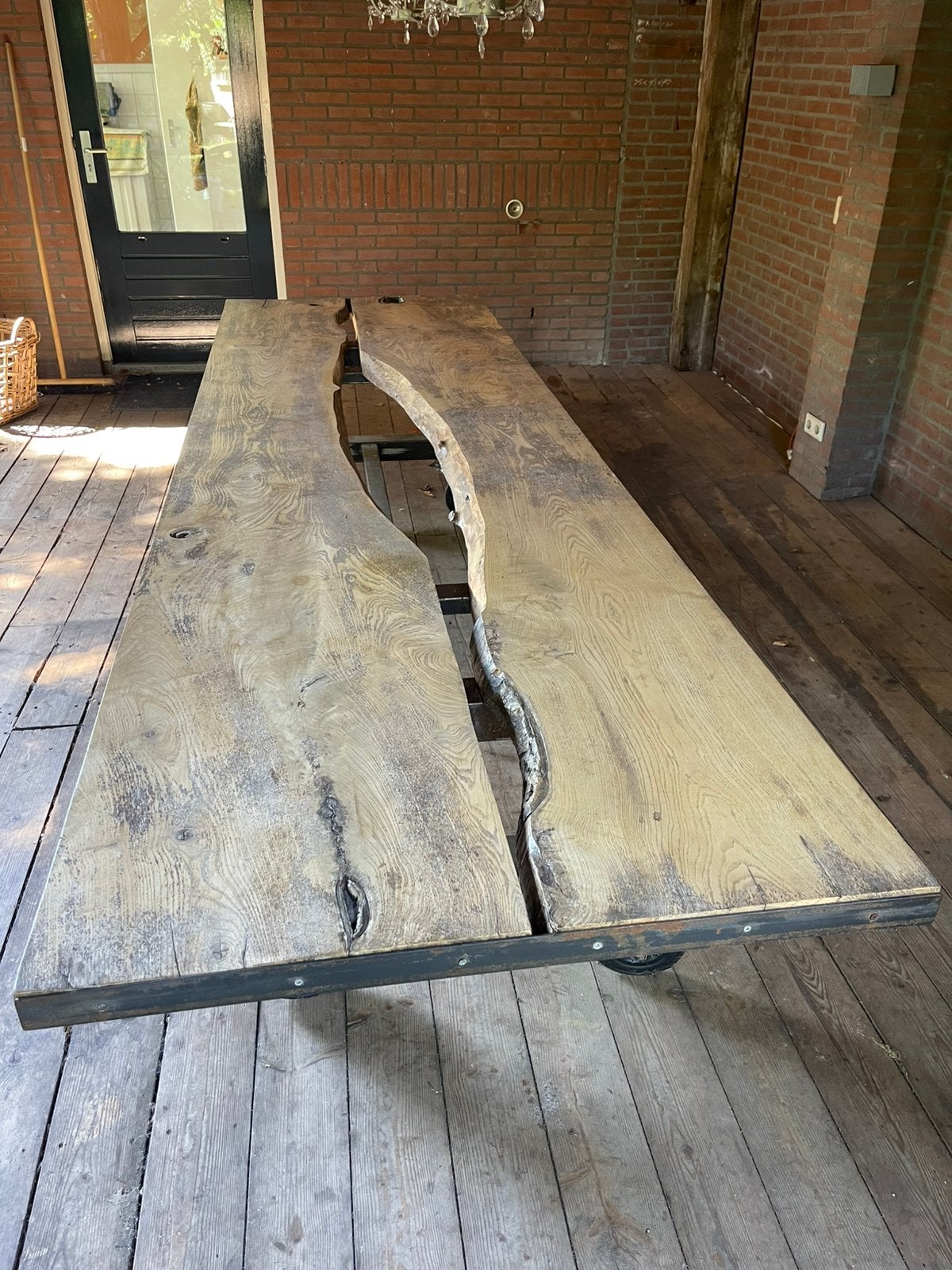 Lange boomstamtafel verrijdbaar, Gebruikt, 100 tot 150 cm, 200 cm of meer, Ophalen of Verzenden