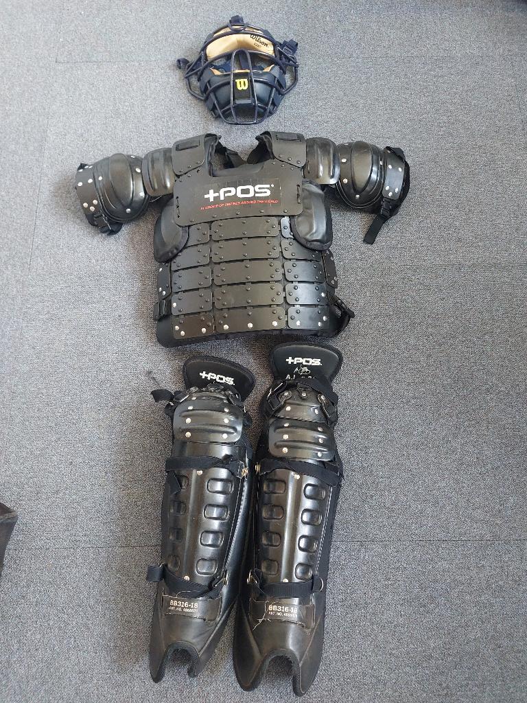 Umpire-equipment BB/SB, Sport en Fitness, Honkbal en Softbal, Ophalen, Zo goed als nieuw, Overige typen