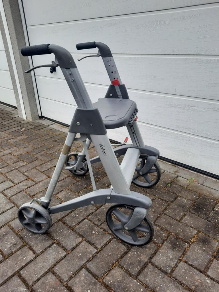 Anwb rollator inklapbaar, Ophalen, Gebruikt
