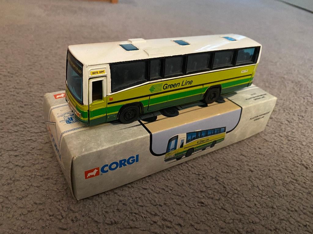 Corgi Plaxton Paramount Green Line 91922 Engelse bus, Ophalen of Verzenden, Zo goed als nieuw, Bus of Vrachtwagen