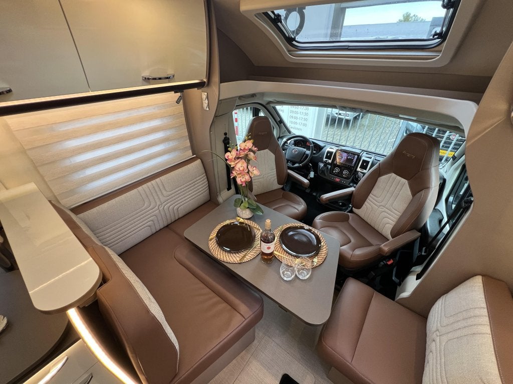 Bürstner Lyseo 728 HARMONY ENKELE BEDDEN 9T AUTOMAAT MAXXFA, Automaat, Winterisolatie, Ringverwarming, Fiat