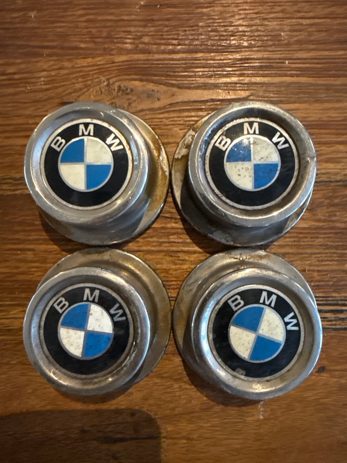 Set van 4 BMW E-30 wieldoppen / naafdoppen, Ophalen of Verzenden, Gebruikt, BMW