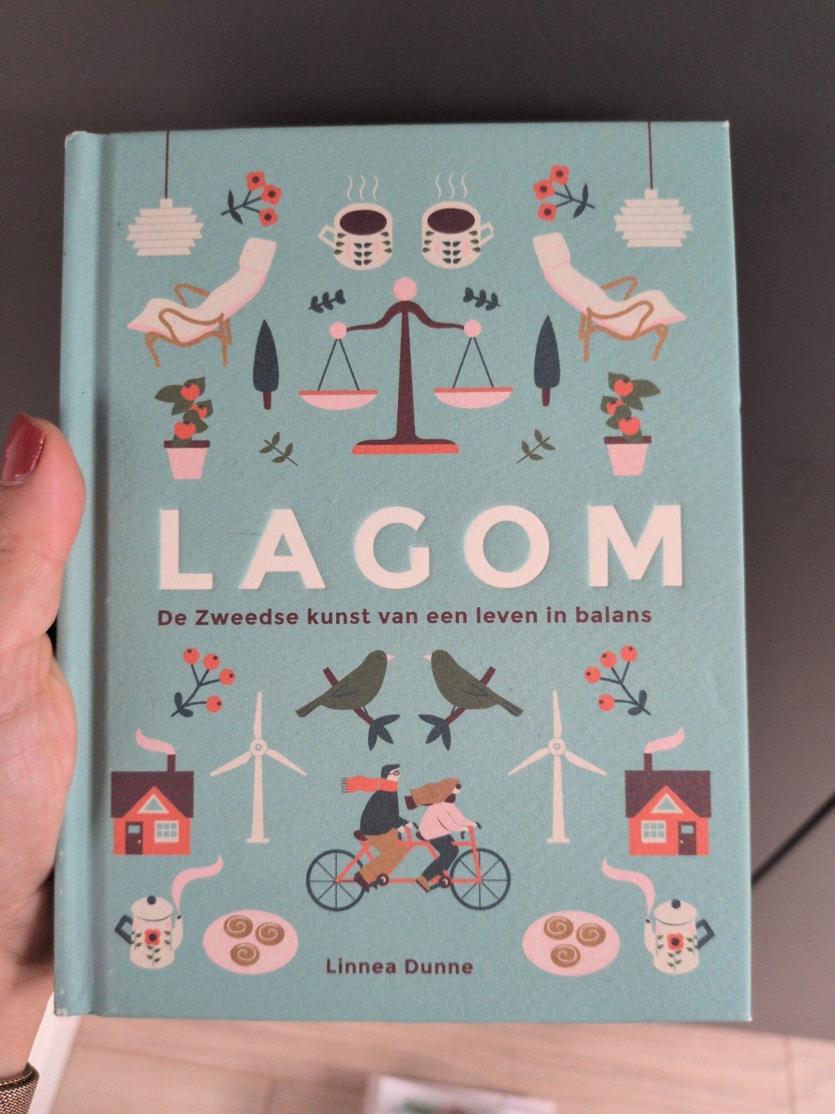 Lagom: De Zweedse kunst van een leven in balans, Ophalen of Verzenden, Zo goed als nieuw, Linnea Dunne, Europa overig