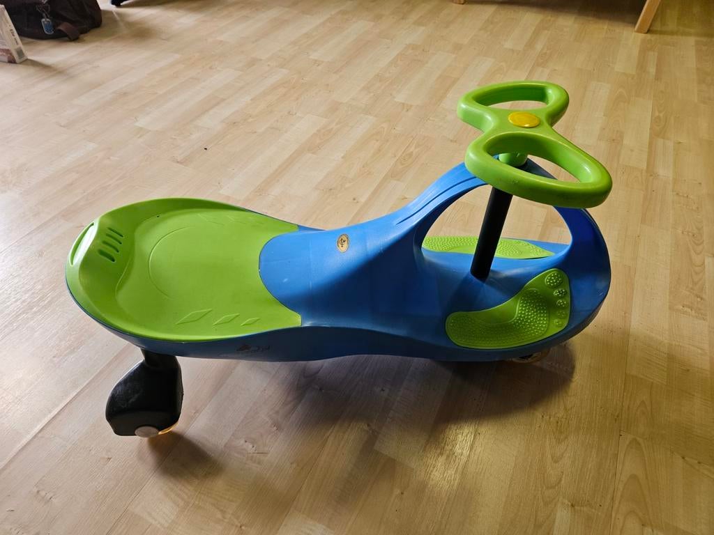 Wiebelauto blauw/groen, Ophalen