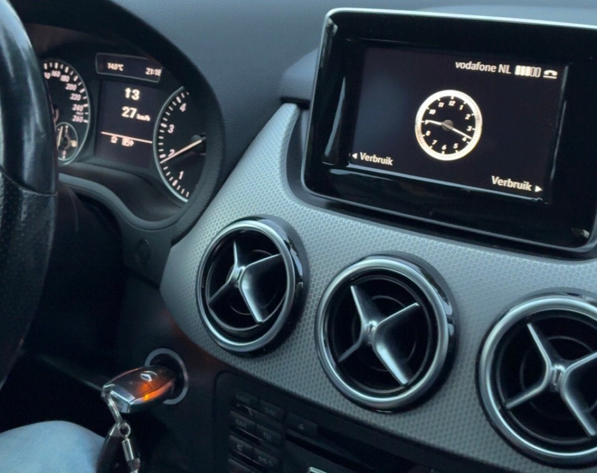 Mercedes navigatie display, Ophalen of Verzenden, Zo goed als nieuw, Landkaarten