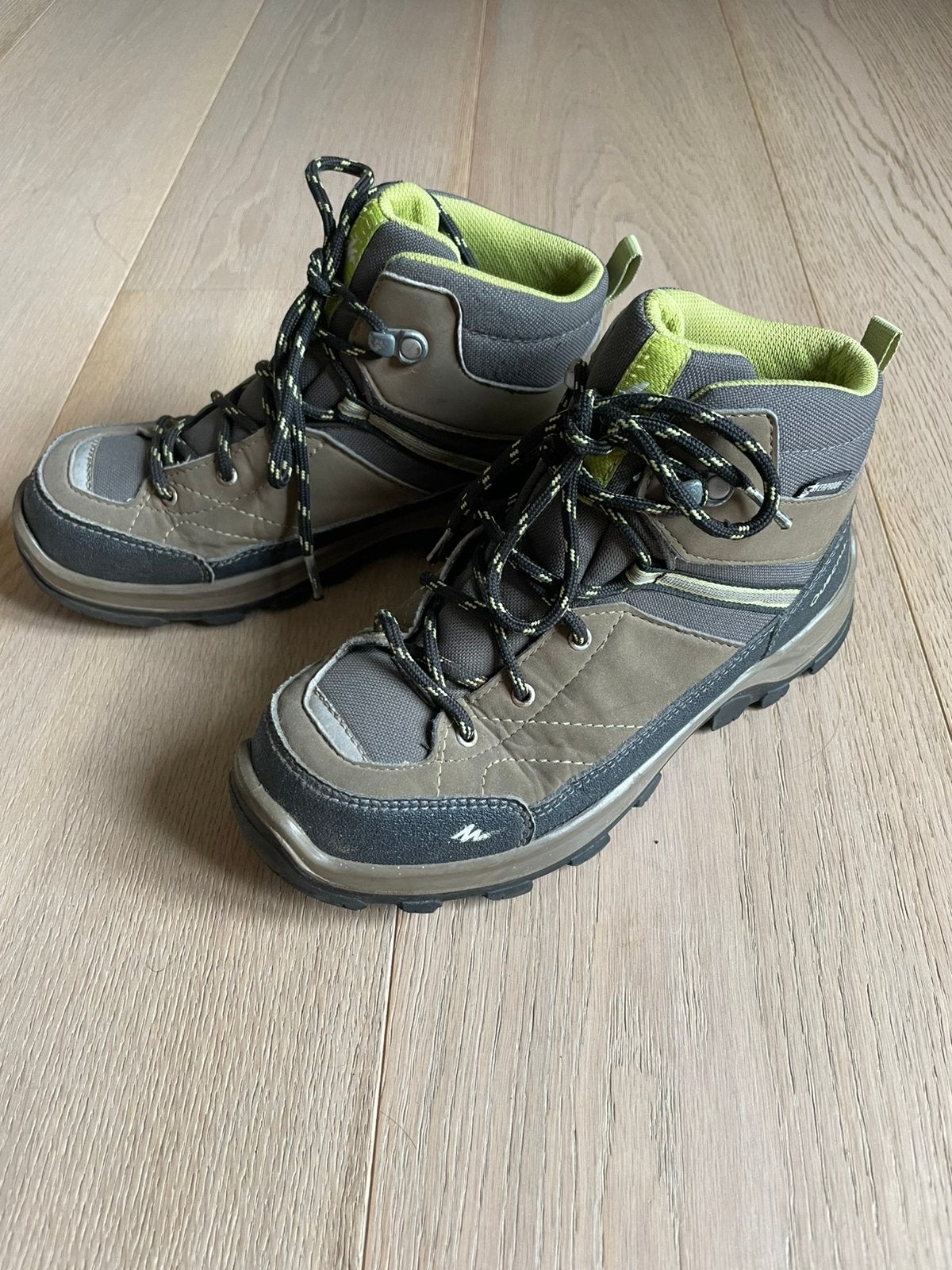 Bergschoenen, wandelschoenen quechua Decathlon maat 35(/36), Sport en Fitness, Bergsport en Wandelen, Ophalen of Verzenden, Schoenen