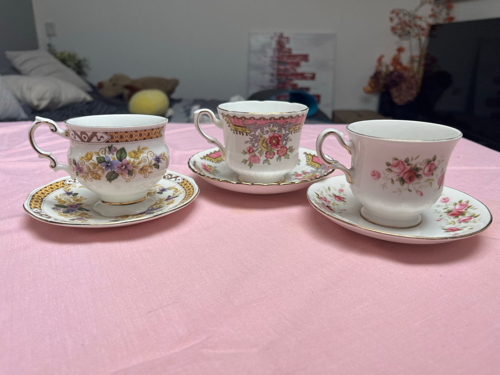 Set van 3 vintage theekopjes met schotels, Ophalen