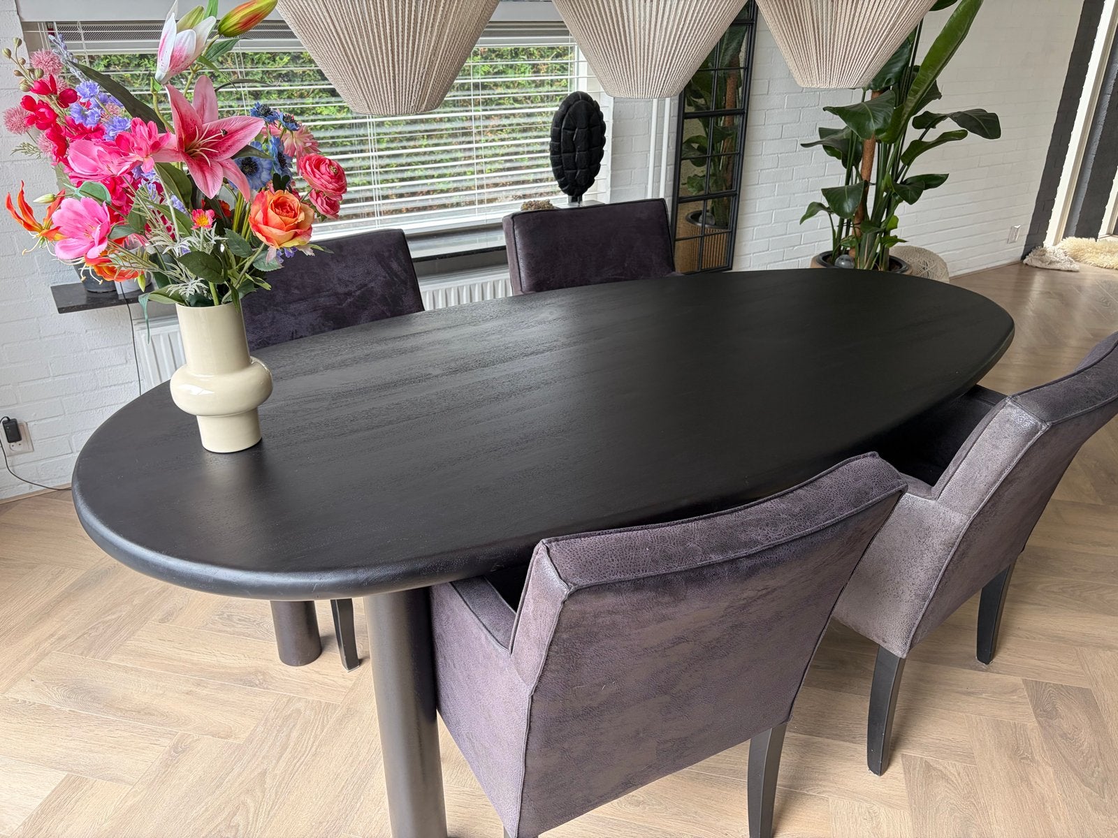 Goossens Henning eettafel nieuw met factuur. Incl stoelen, 100 tot 150 cm, Ophalen of Verzenden, Zo goed als nieuw, 200 cm of meer