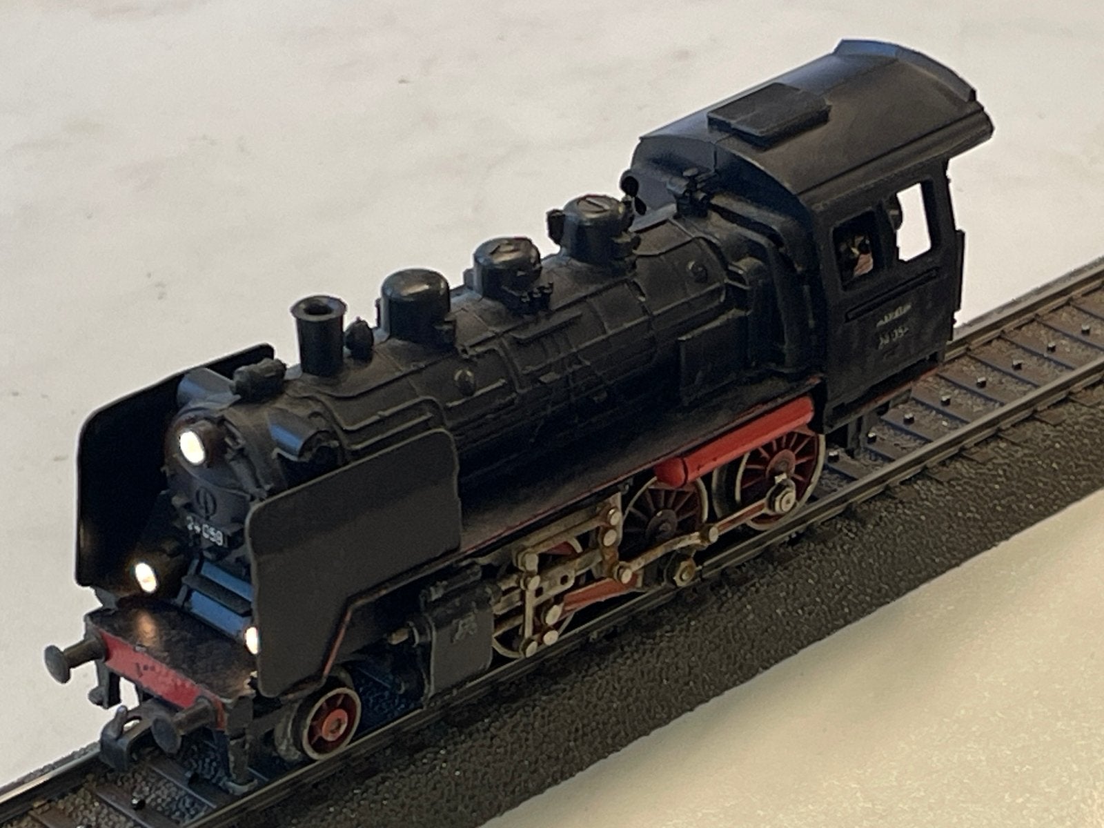 ** Märklin BR 24 ** Rijdt als een trein.... **, Hobby en Vrije tijd, Wisselstroom, Gebruikt, Locomotief, Ophalen of Verzenden