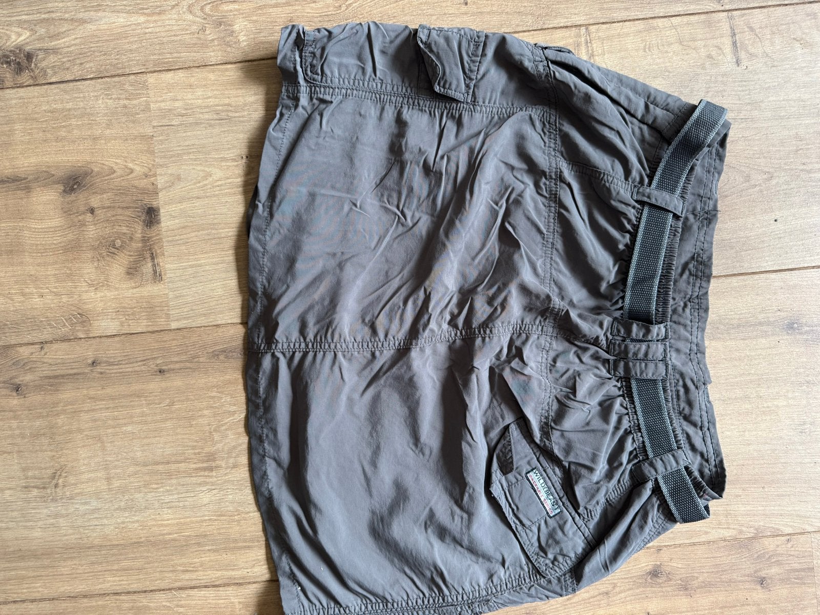 Stoer Wildebeast Wandelrokje met leuke details maat 36/38, Ophalen of Verzenden, Zo goed als nieuw, Maat 36 (S), Grijs